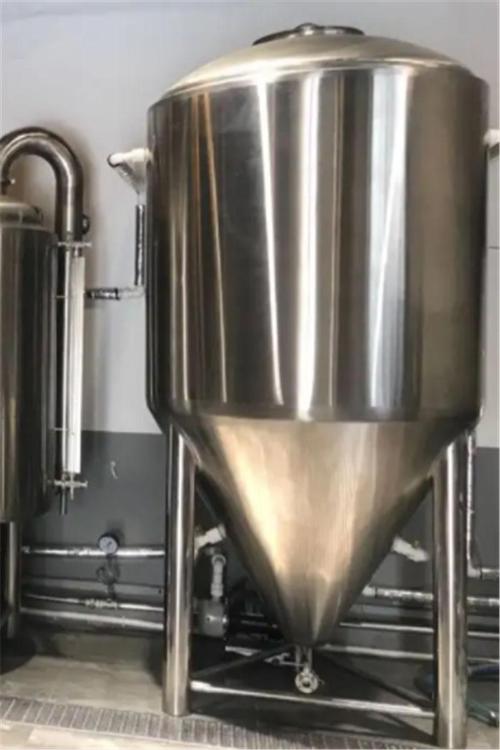 Manufacturers of beer equipment explain why malt is crushed during brewing
